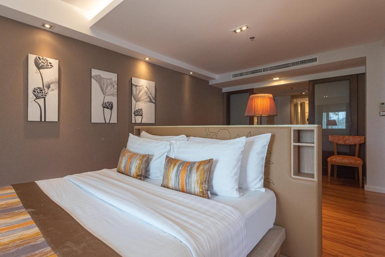 Summit Windmill Golf Suite Hotel At Suvarnabhumi Bangkok Exterior foto A bedroom at the hotel